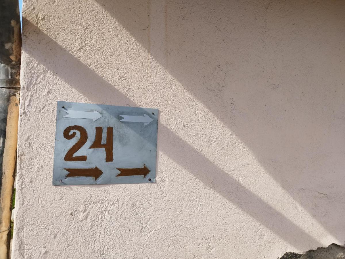 Apartmán Garickina Kuca Pirot Exteriér fotografie